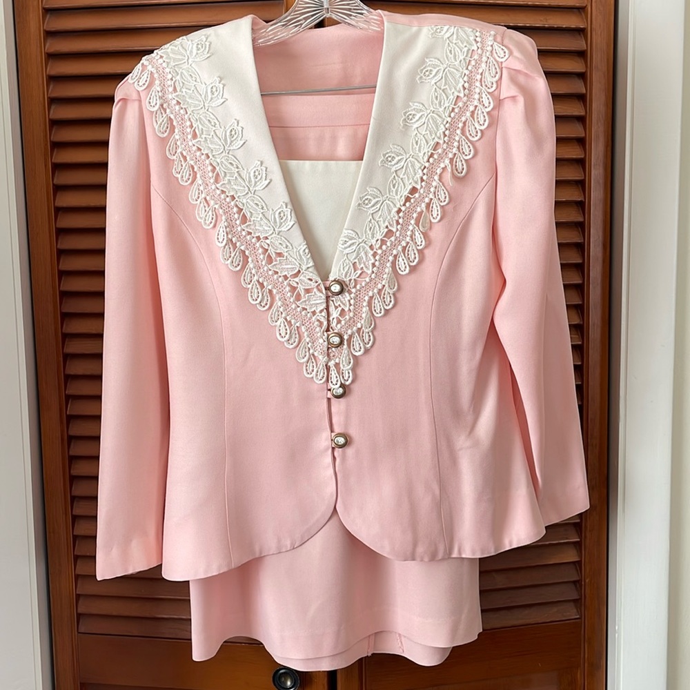 Elegant Pink Lace-Trim Skirt Set